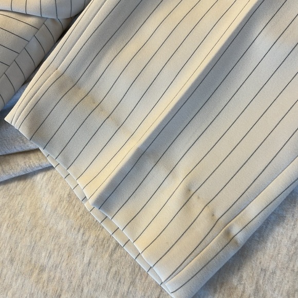 Banana Republic Suit , cream and gray pinstripe - Picture 10 of 10